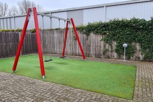 apark_schommels_buiten_voor