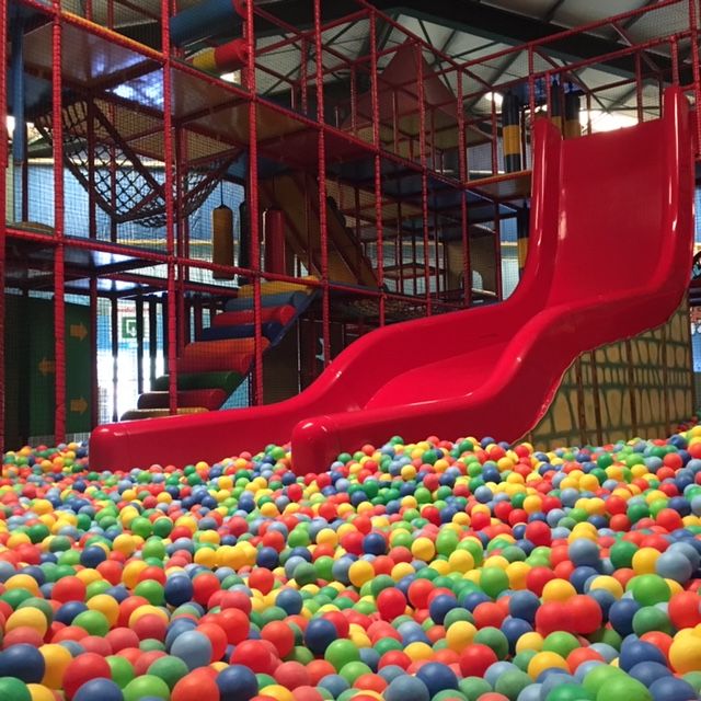 speelkasteel_glijbaan